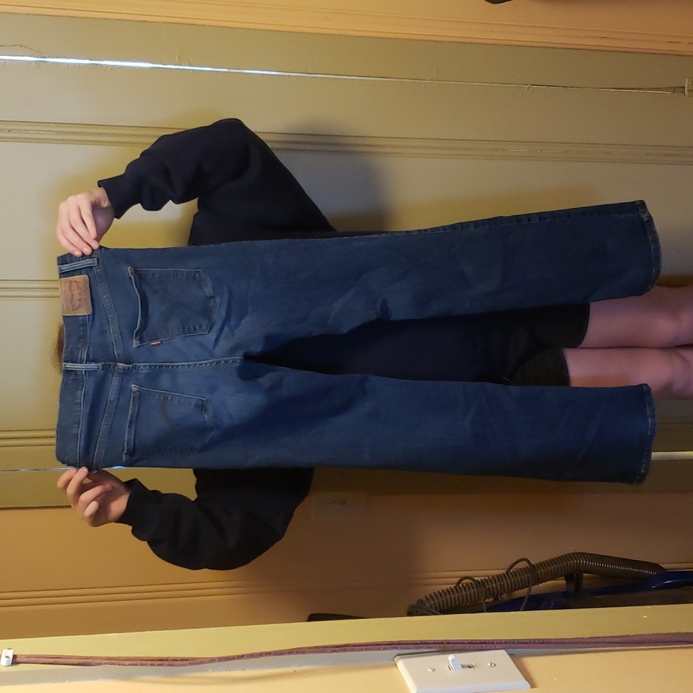 Levi Strauss 315 shaping bootcut
